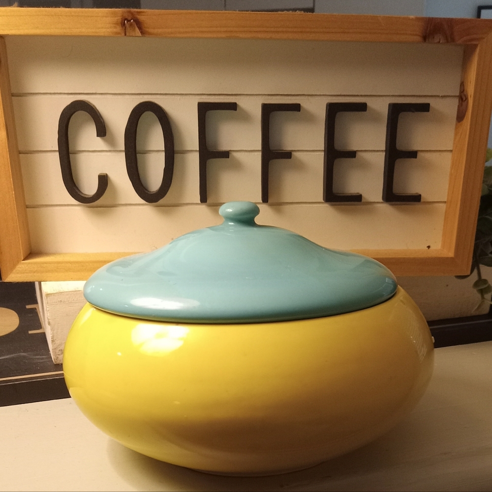 Charming Accent Bowl with lid